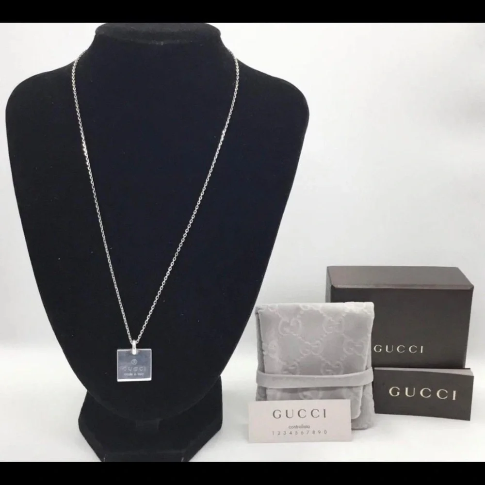 GUCCI Square Plate Pendant Necklace, Sterling Silver, 18 Inch chain - Picture 2 of 4